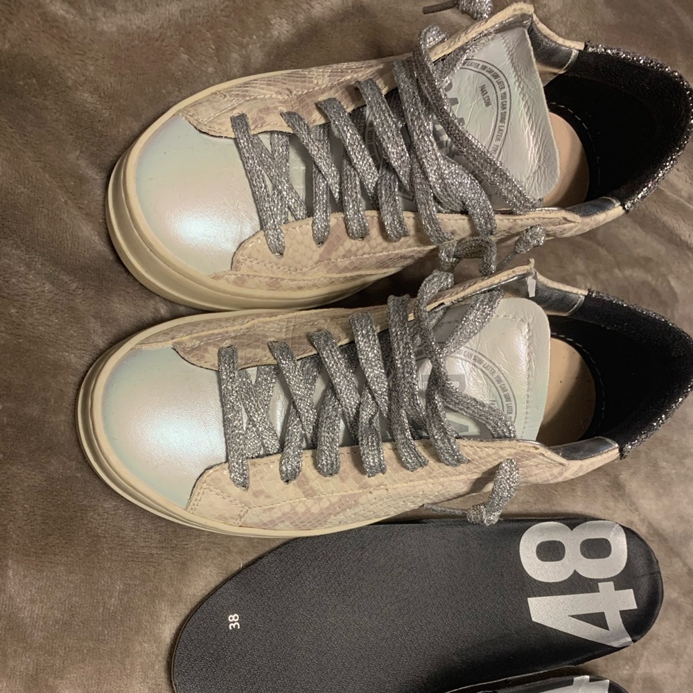 P448 shoes